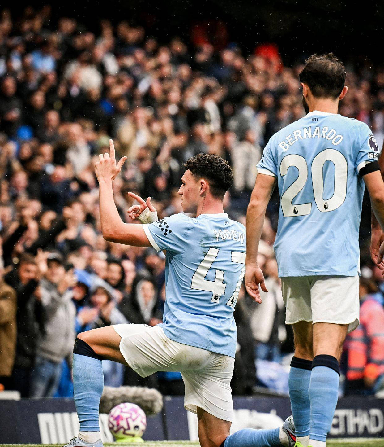 开元体育官方网站-曼城发布备战花絮，国际比赛日队长鼓劲，亚冠任务艰巨，阵容厚度经受考验的简单介绍