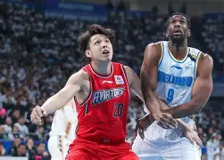 开元体育官方网站-荷甲倒计时；深圳男篮清晨造点机会；细节引发关注；赛场秩序良好；细节决定成败的简单介绍