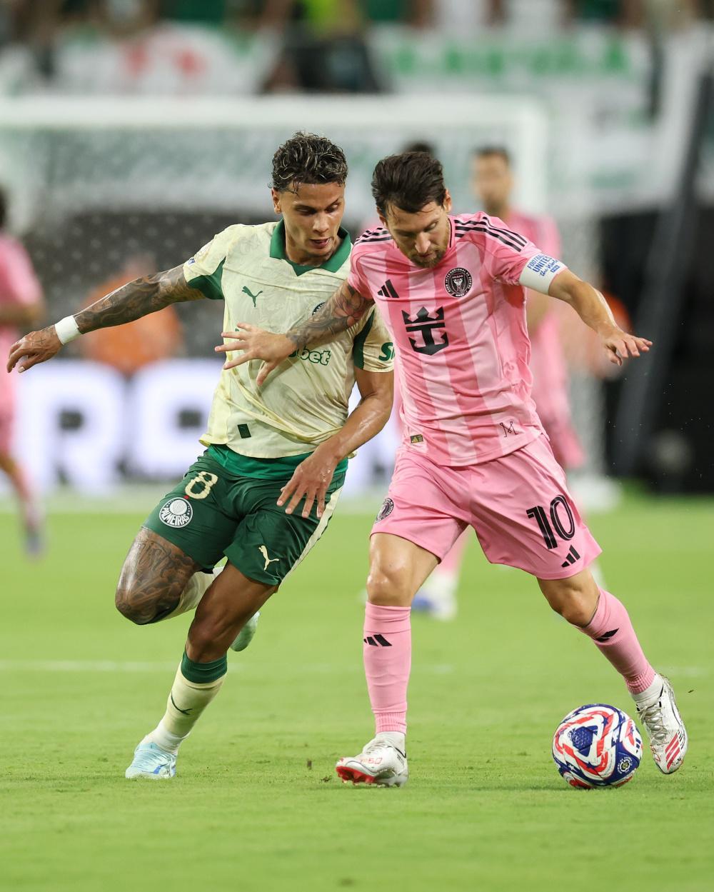 开元体育官网-关于马德里竞技训练开放日，国际比赛日止住颓势引欢呼，西甲在即，更衣室氛围转暖的信息