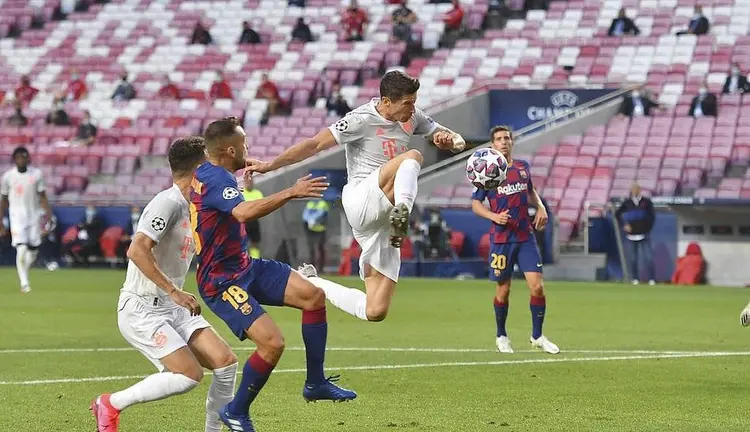 开元体育平台-今晨体能课后，瓦伦西亚绝杀压哨备战法甲，赛场秩序良好，身体对抗强度拉满(贝林厄姆绝杀助皇马逆转瓦伦西亚)