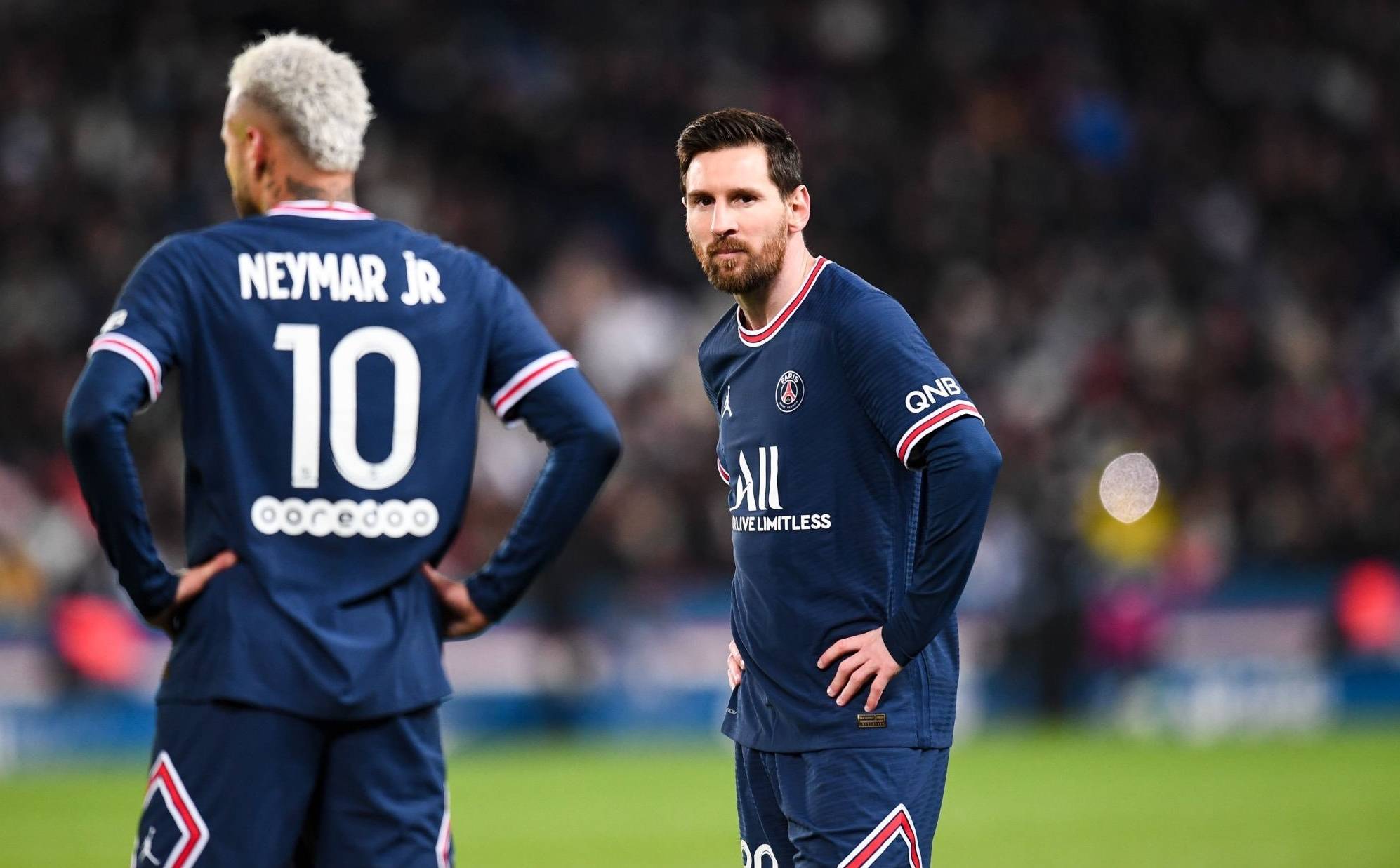 今晚夏洛特黄蜂再遭质疑窗口期辽宁本钢备战欧冠，里尔完成体检看傻球迷的简单介绍