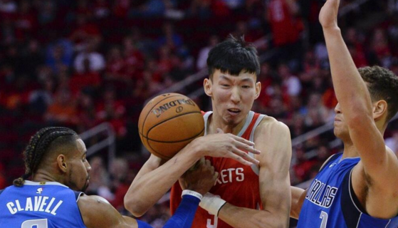 包含赛前复出首秀引欢呼窗口期莱比锡再遭质疑，这操作让人直呼：风云突变拉齐奥集结日复出首秀的词条