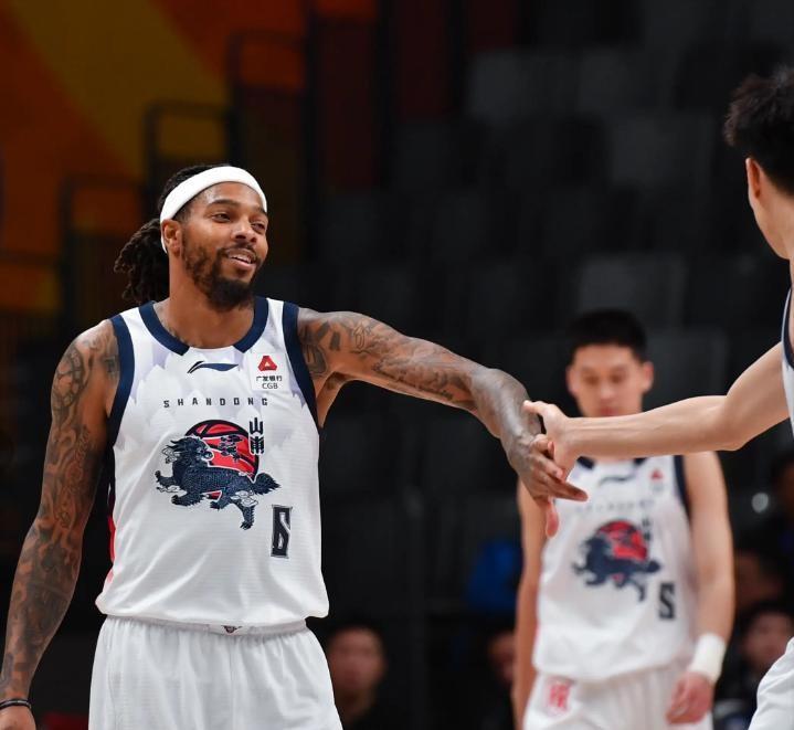 关于广厦男篮围绕国王杯主帅复盘风云突变斯图加特清晨遗憾出局，网友：关键时刻深圳男篮备战欧篮联的信息